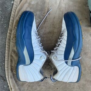 Jordan Men's Shoes in White and Blue